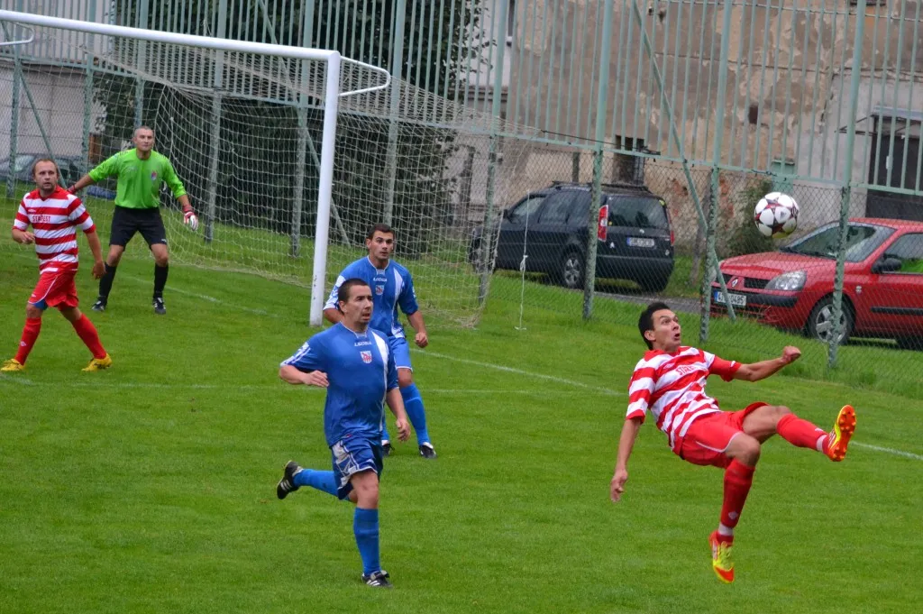 Muži drží domácí neporazitelnost porazili Hukvaldy 4:1